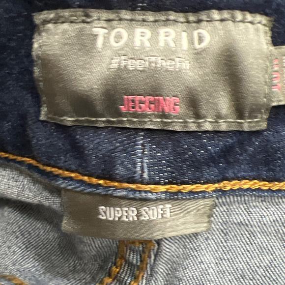 Torrid Feel the Fit Jegging High Rise Super Soft Size 16R - Picture 10 of 12